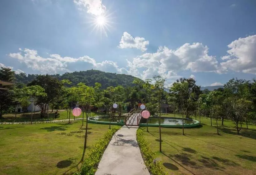 Tanihill Resort