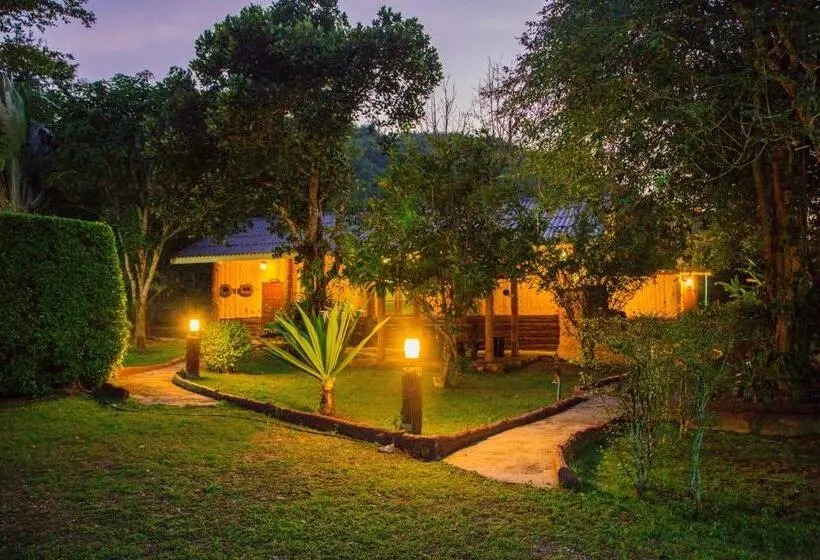 Tanihill Resort