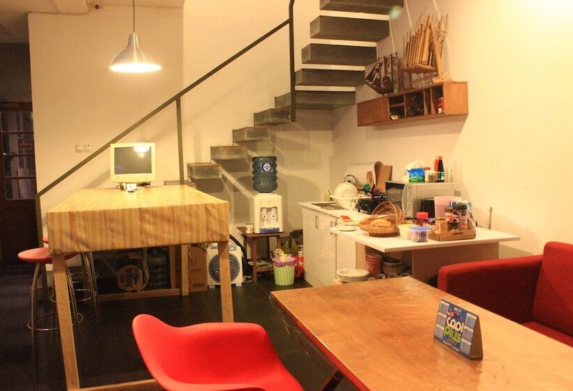 旅馆 Buton Backpacker Lodge