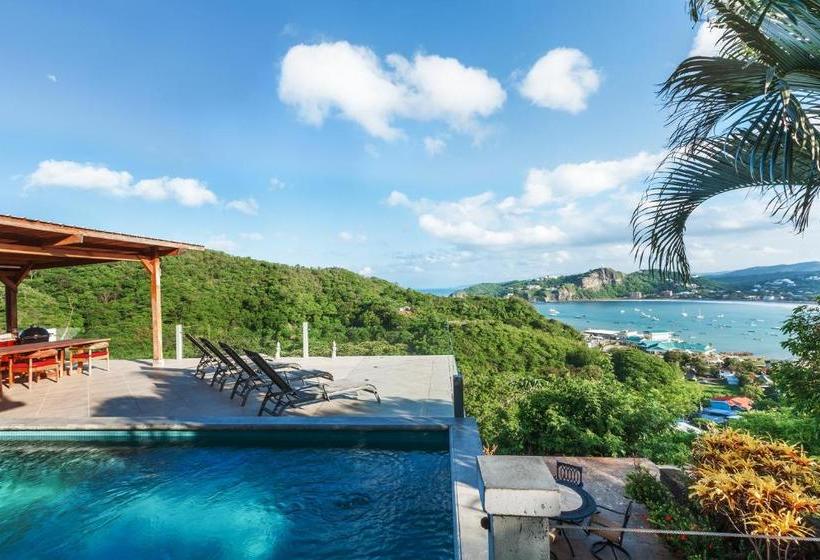 تختخواب و صبحانه Casa Chachacha