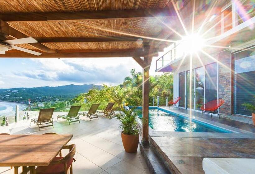 تختخواب و صبحانه Casa Chachacha