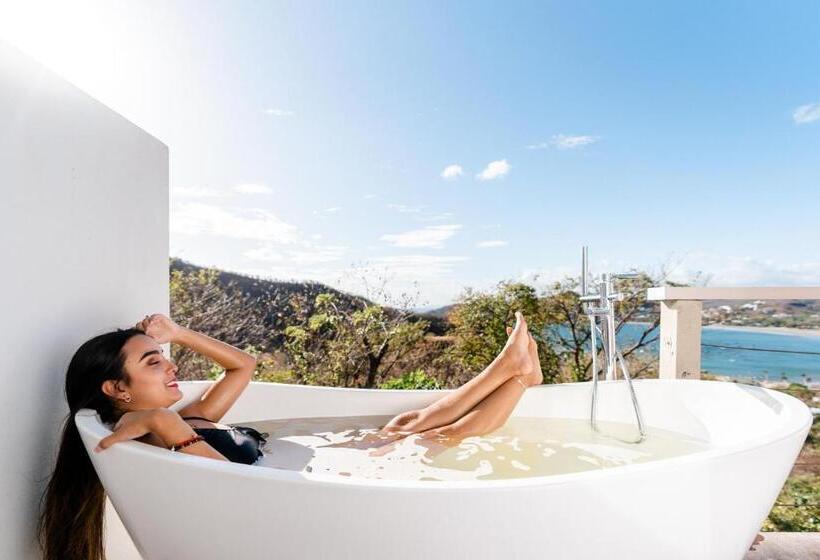 تختخواب و صبحانه Casa Chachacha