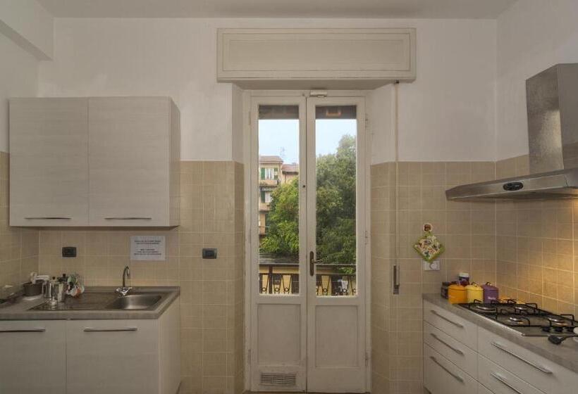 تختخواب و صبحانه Holiday Pisa Gare