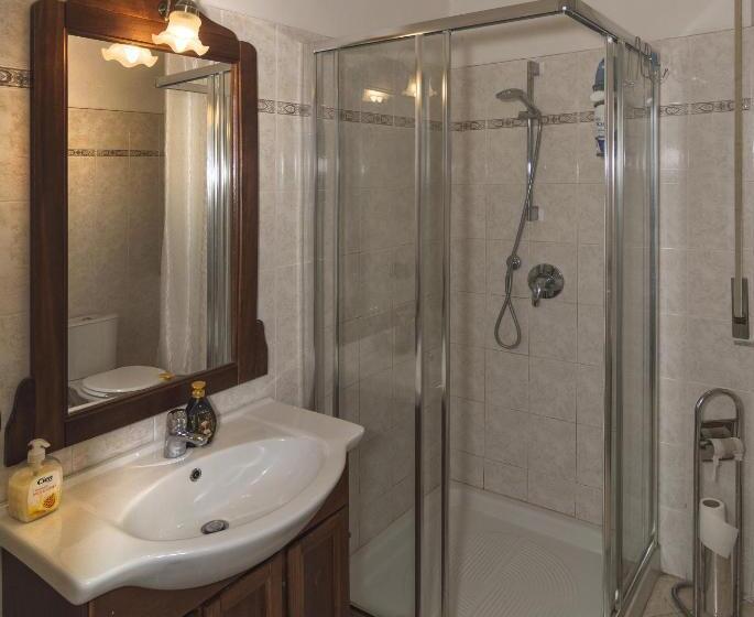 تختخواب و صبحانه Holiday Pisa Gare