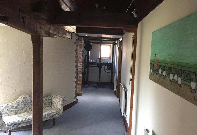 مبيت وإفطار Renville Oast