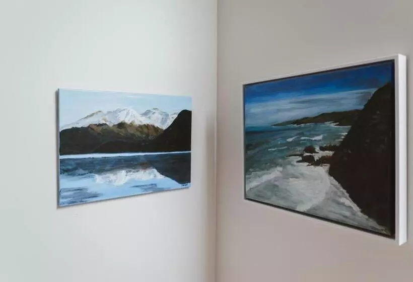 تختخواب و صبحانه Tempest On Wanaka