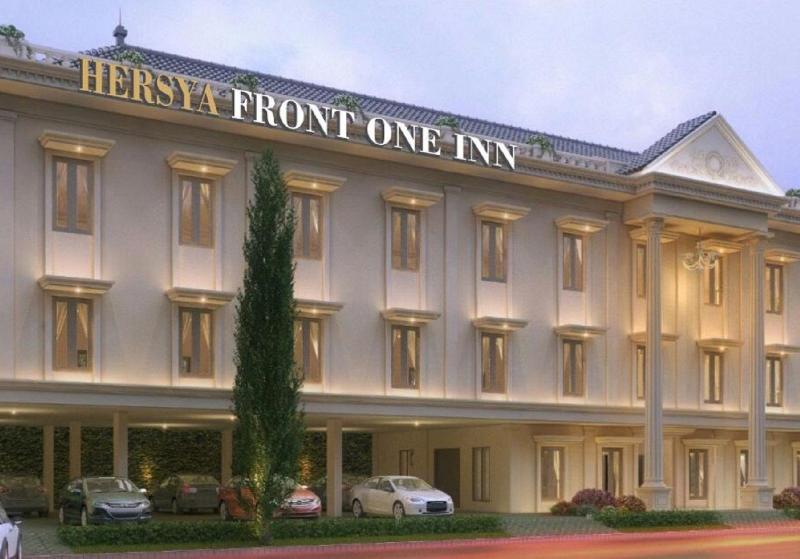 فندق Hersya Front One Inn Surabaya
