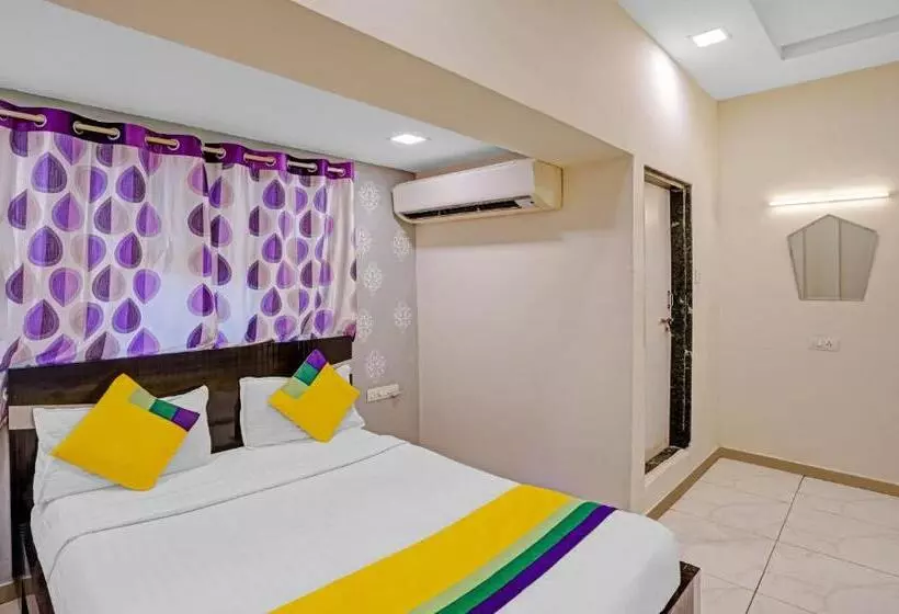 Itsy Hotels Aakash,100 Mts From Sardar Patel Stadium