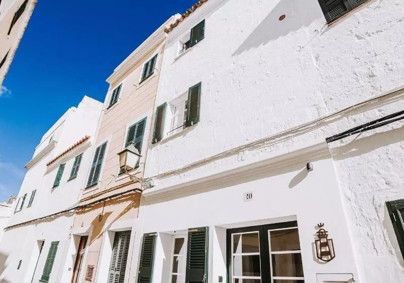 Petit Hotel 5 Fars