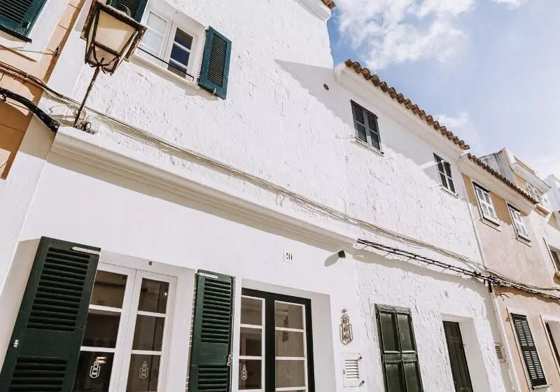 Petit Hotel 5 Fars