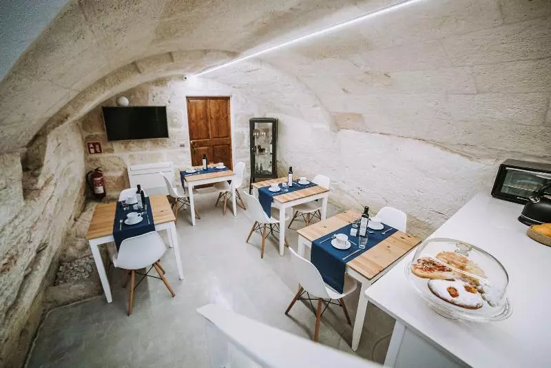 Petit Hotel 5 Fars