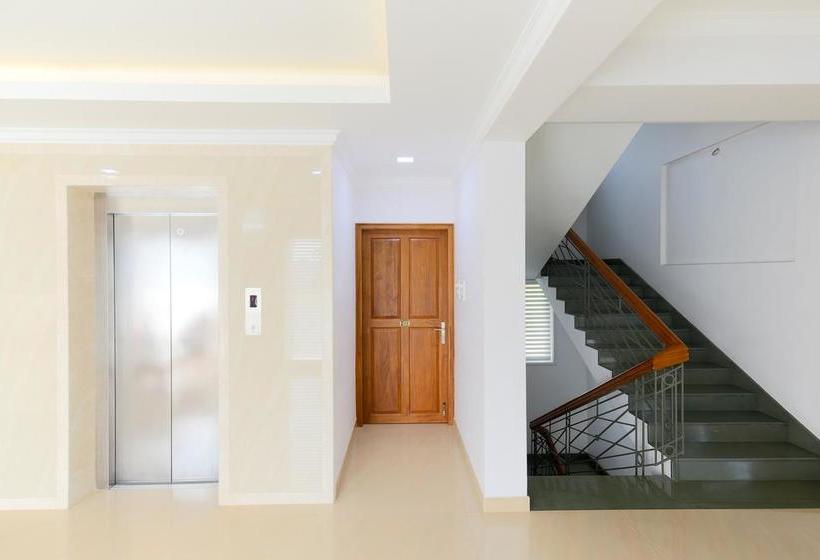 فندق Treebo Tgr Suites