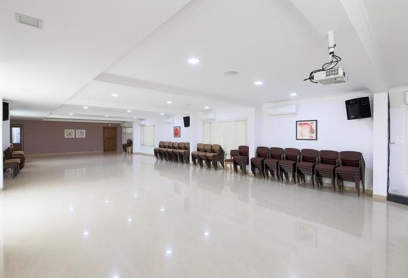 فندق Treebo Tgr Suites