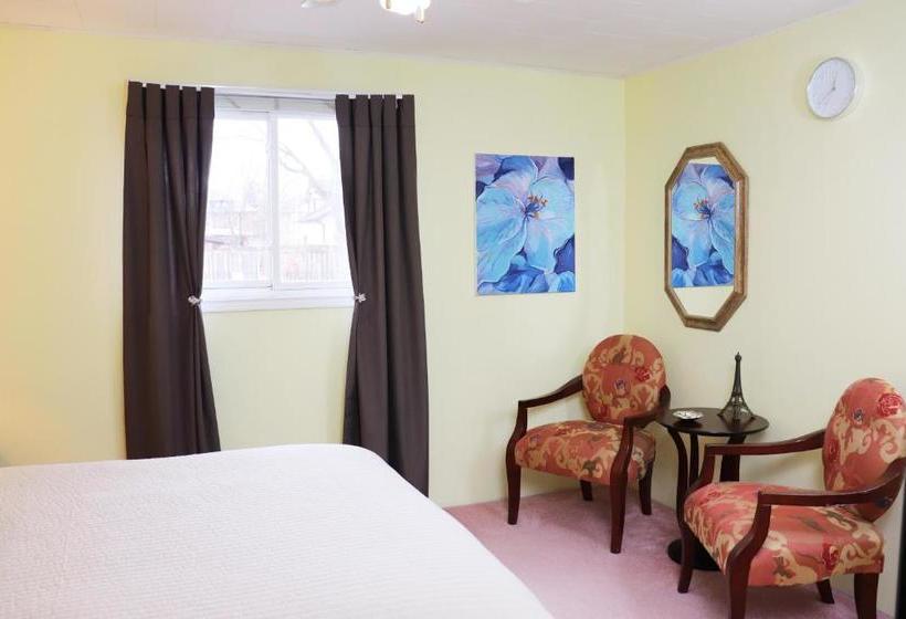 Little Paris Bed And Breakfast