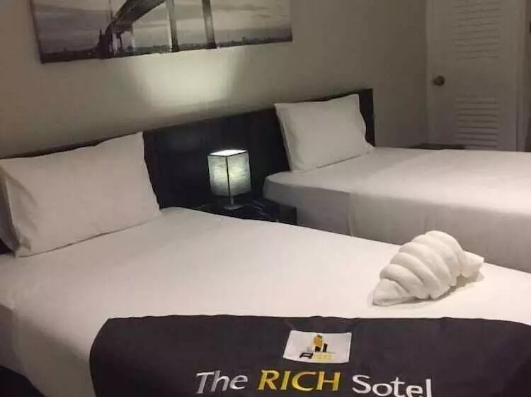The Rich Sotel