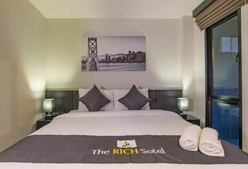 The Rich Sotel