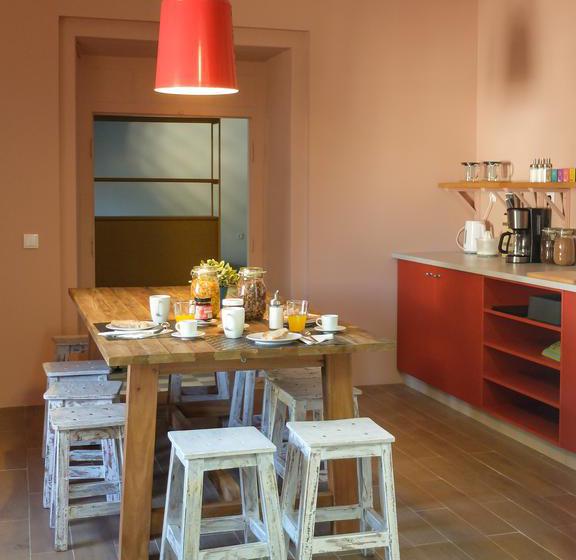 Back To Lisbon Hostel