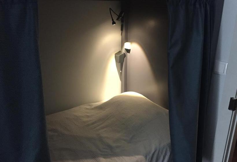 Back To Lisbon Hostel