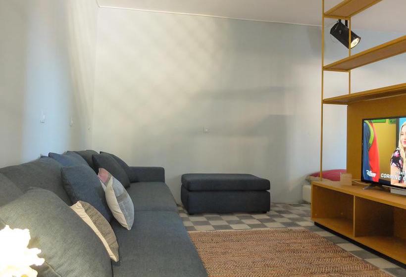 Back To Lisbon Hostel