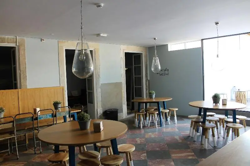 Back To Lisbon Hostel