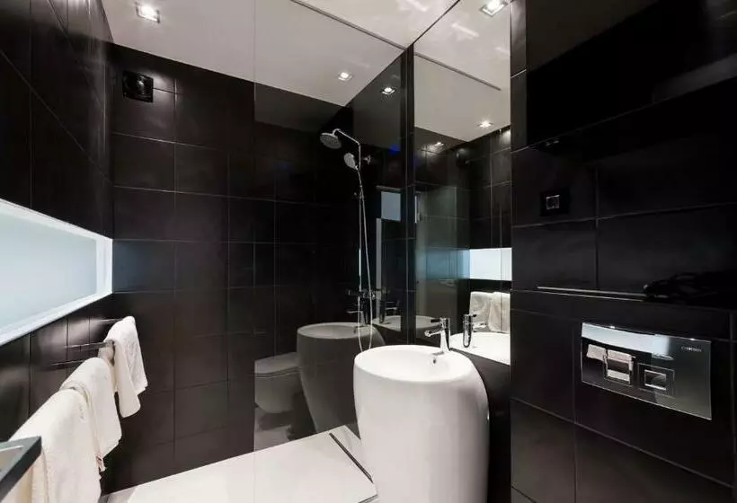 簡易ホテル Unique Rooms