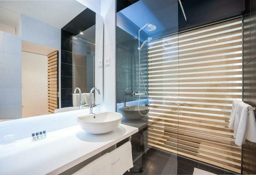 簡易ホテル Unique Rooms