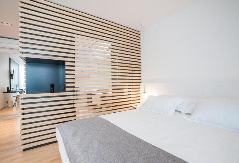 簡易ホテル Unique Rooms