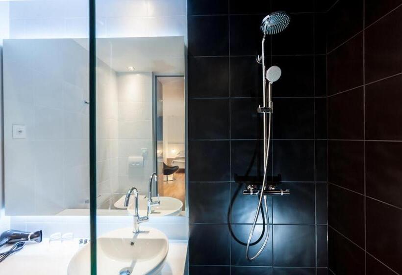 簡易ホテル Unique Rooms