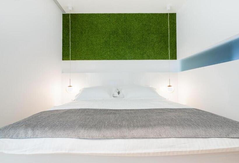 簡易ホテル Unique Rooms