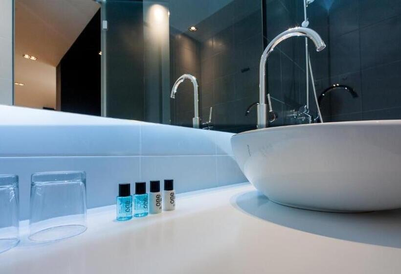 簡易ホテル Unique Rooms