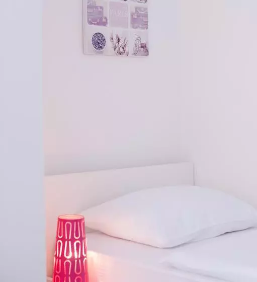 Hostel Street Osijek / Rooms