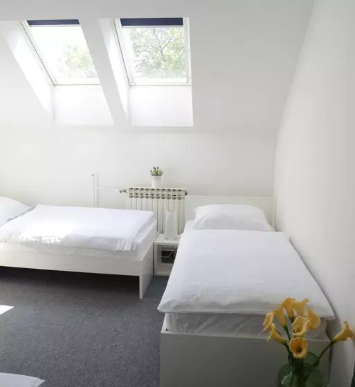 Hostel Street Osijek / Rooms