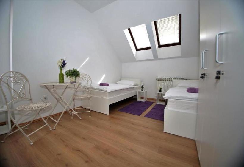 Hostel Street Osijek / Rooms