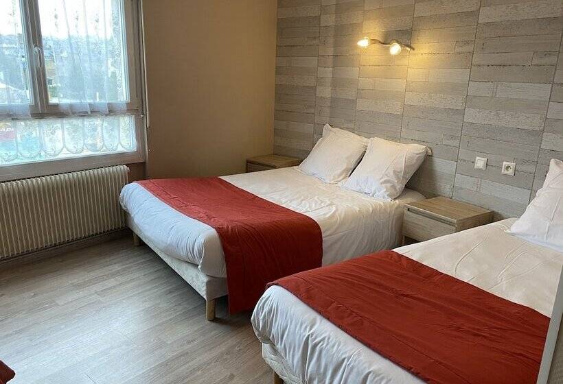 Отель De Bretagne