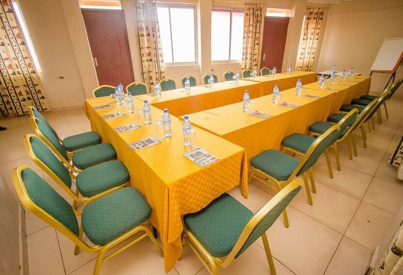 Eland Safari Hotel Nyeri