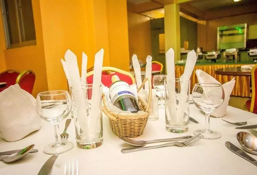 Eland Safari Hotel Nyeri