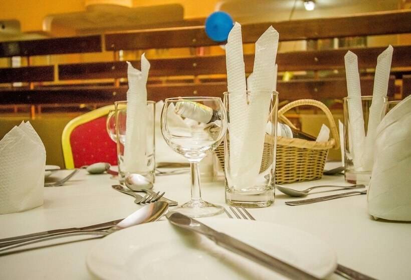 Eland Safari Hotel Nyeri