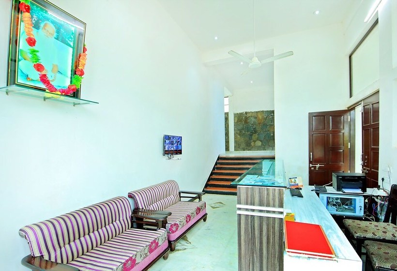 ホテル Rang Bhawan Inn  A Lake View