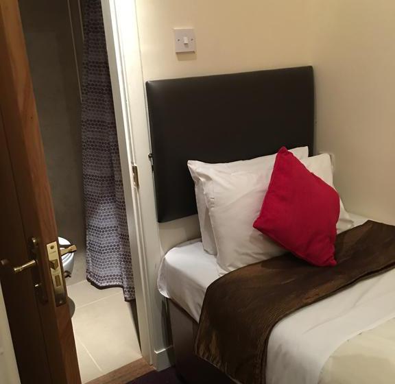 פונדק Aberdeen House