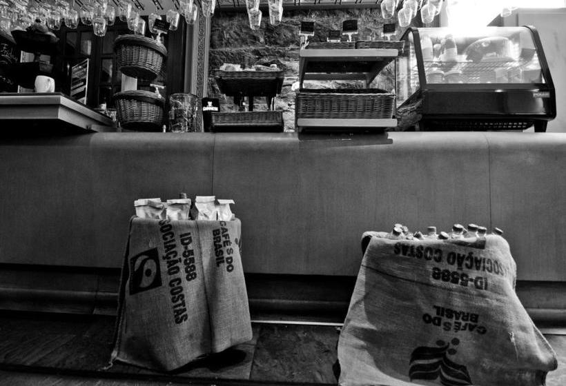 פונדק Aberdeen House