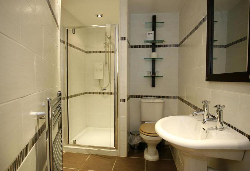 פונדק Aberdeen House