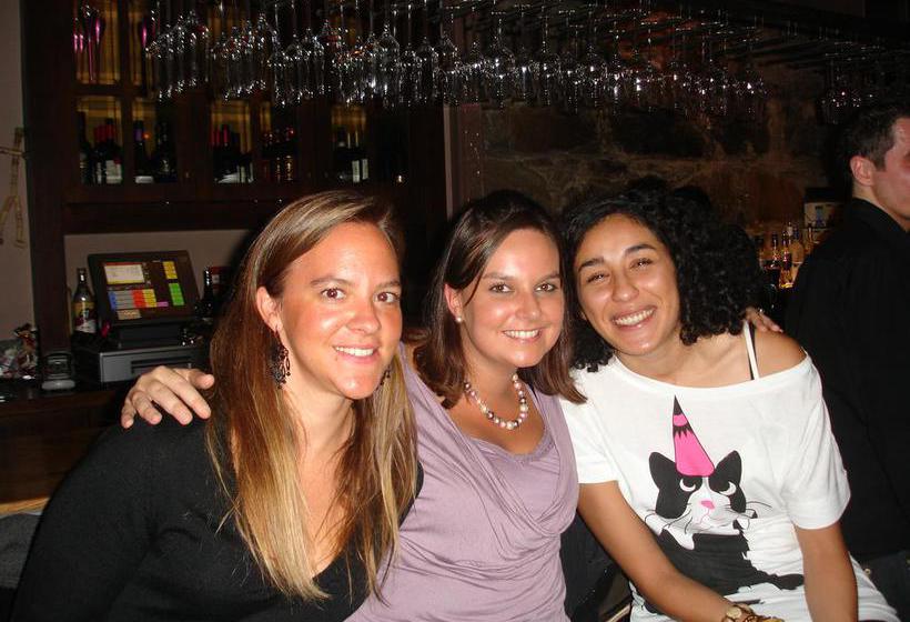 פונדק Aberdeen House