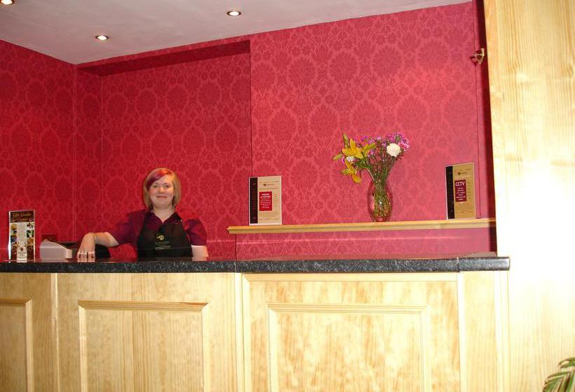 פונדק Aberdeen House