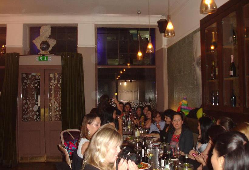 פונדק Aberdeen House