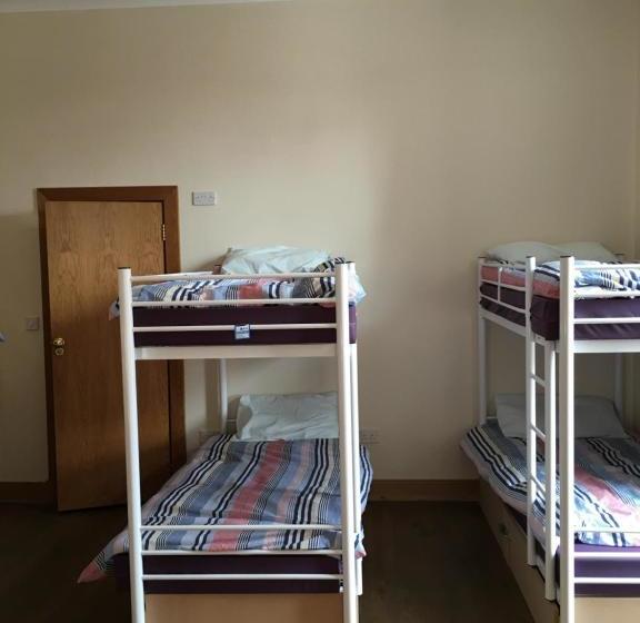 פונדק Aberdeen House