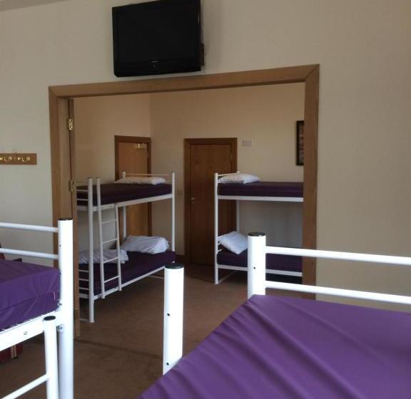 פונדק Aberdeen House