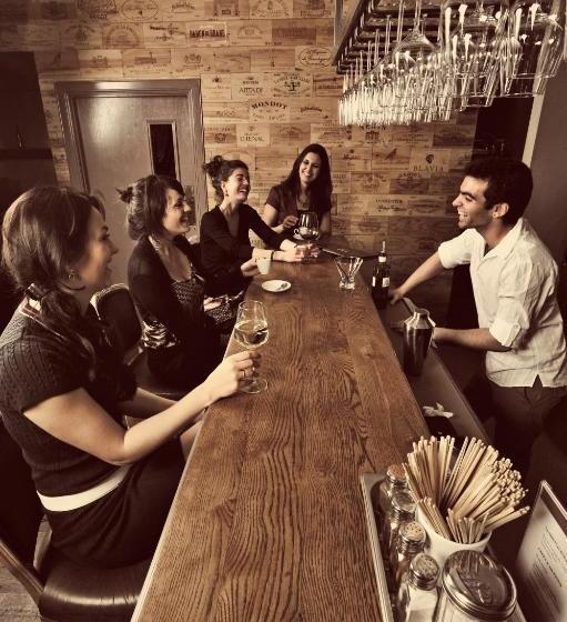 פונדק Aberdeen House