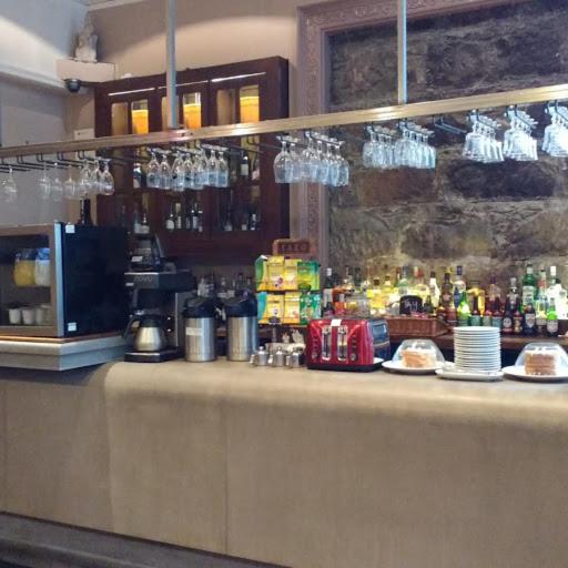 פונדק Aberdeen House