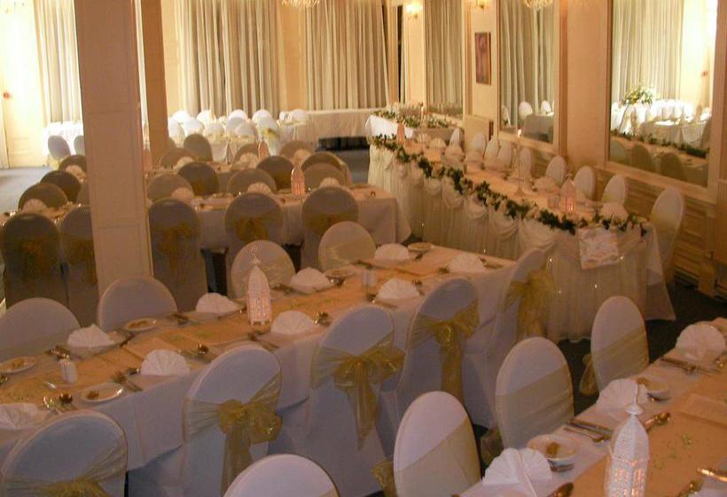 בית מלון כפרי The Hydro