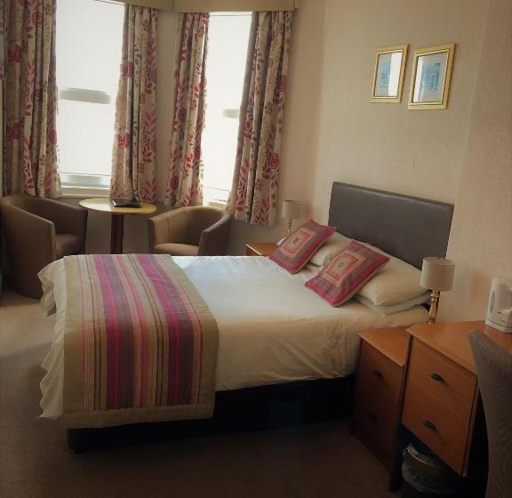 בית מלון כפרי The Hydro